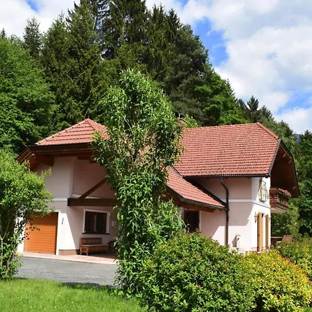 Country House By Lake Millstatt With Whirlpool, Cleaning Included Holiday home *